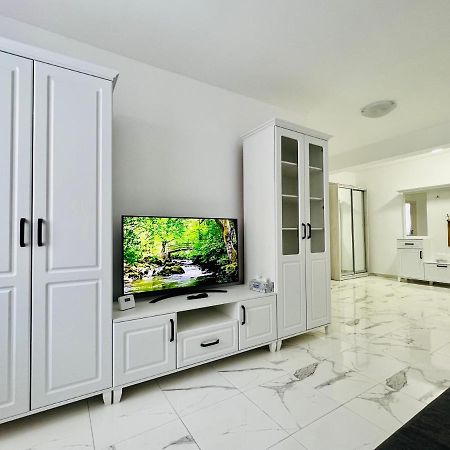 Altheda Living White House 29F-2 Apartment Suceava Luaran gambar