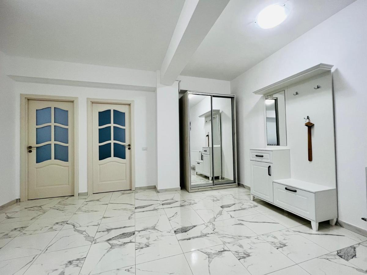 Altheda Living White House 29F-2 Apartment Suceava Luaran gambar