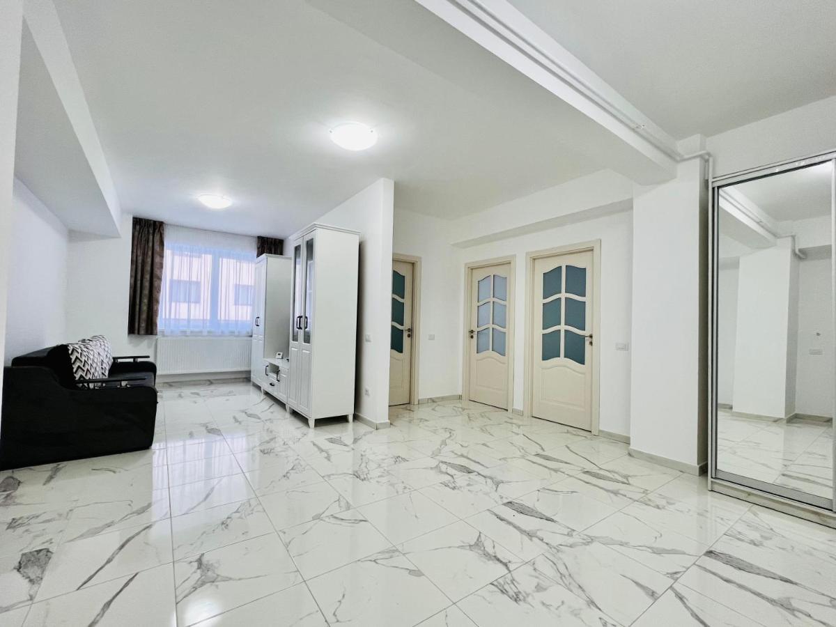Altheda Living White House 29F-2 Apartment Suceava Luaran gambar